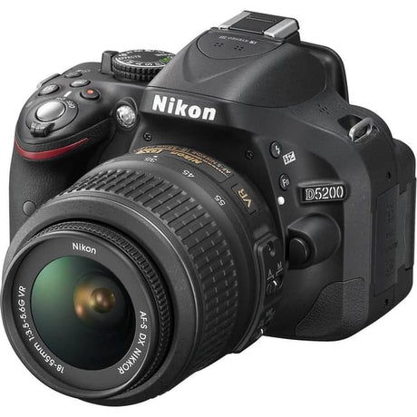 SLR D5200 - Zwart + Nikon AF-S DX Nikkor 18-55mm f/3.5-5.6G ED VR f/3.5-5.6