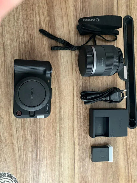 Canon EOS R50V