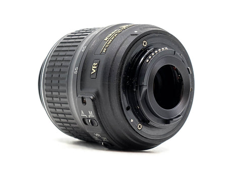 Nikon AF-S DX Nikkor 18-55 mm f/3,5-5,6G VR