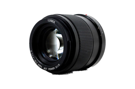 Panasonic Lumix G 42.5mm f/1.7 ASPH Power O.I.S.