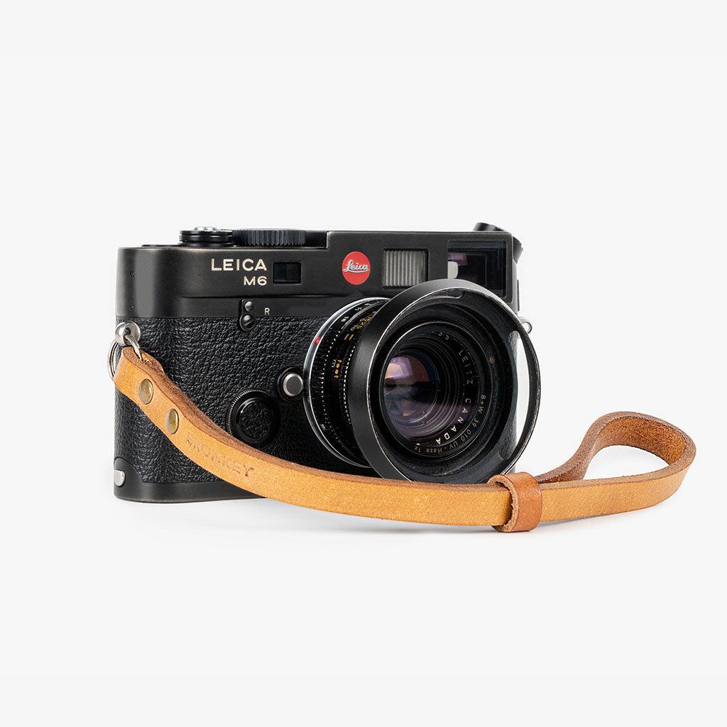 Berlin #203 - Camera riem van getand leer · hoofdafbeelding