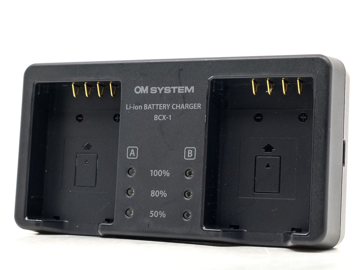 OM SYSTEM BCX-1 Charger · image principale