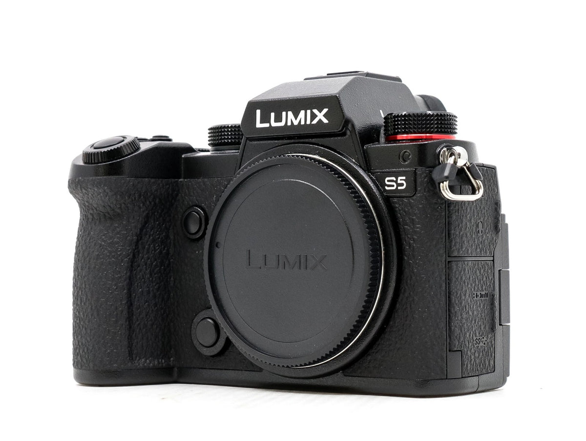 Panasonic Lumix DC-S5 · image principale