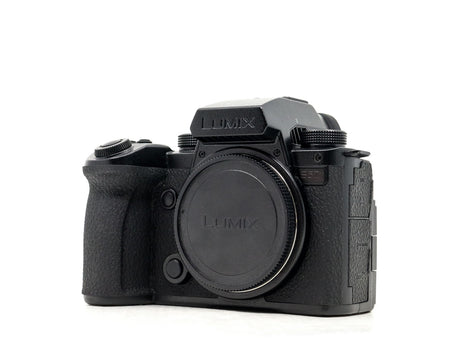 Panasonic Lumix S5 IIX