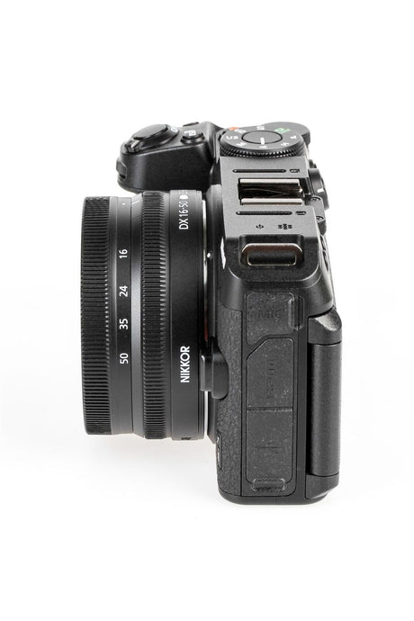 Nikon Z30 avec NIKKOR Z DX 16-50/3,5-6,3 VR