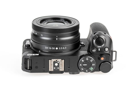 Nikon Z30 avec NIKKOR Z DX 16-50/3,5-6,3 VR