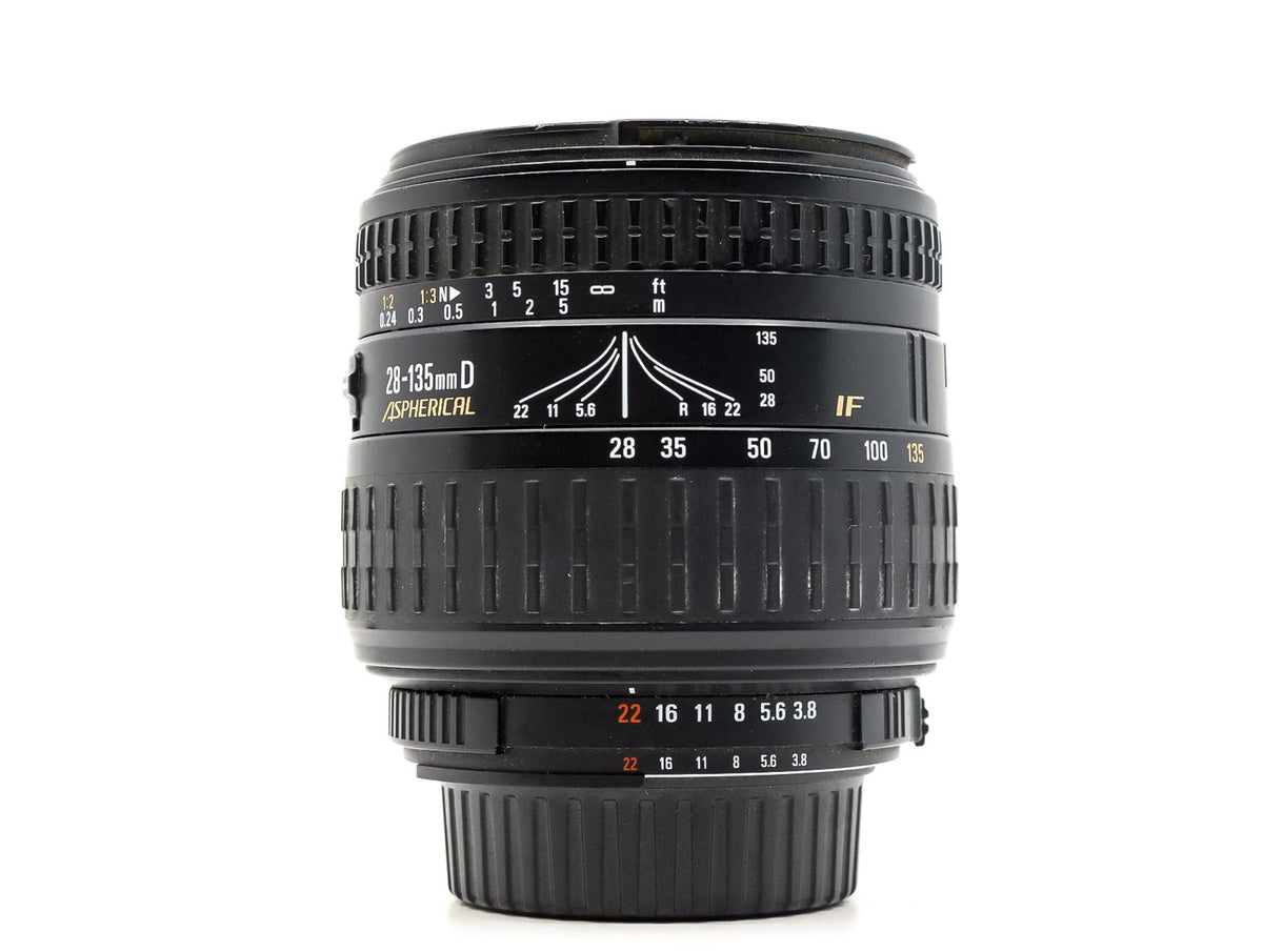 Sigma 28-135mm f/3.8-5.6 Macro Aspherical IF - Nikon Fit · hoofdafbeelding