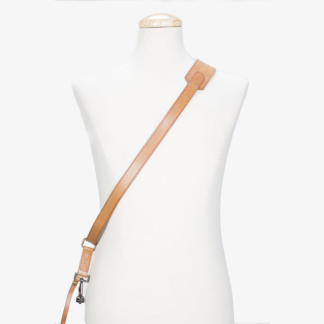 Tokyo #603 - Tanned & Red sling leather camera strap de segunda mano en Camera Market