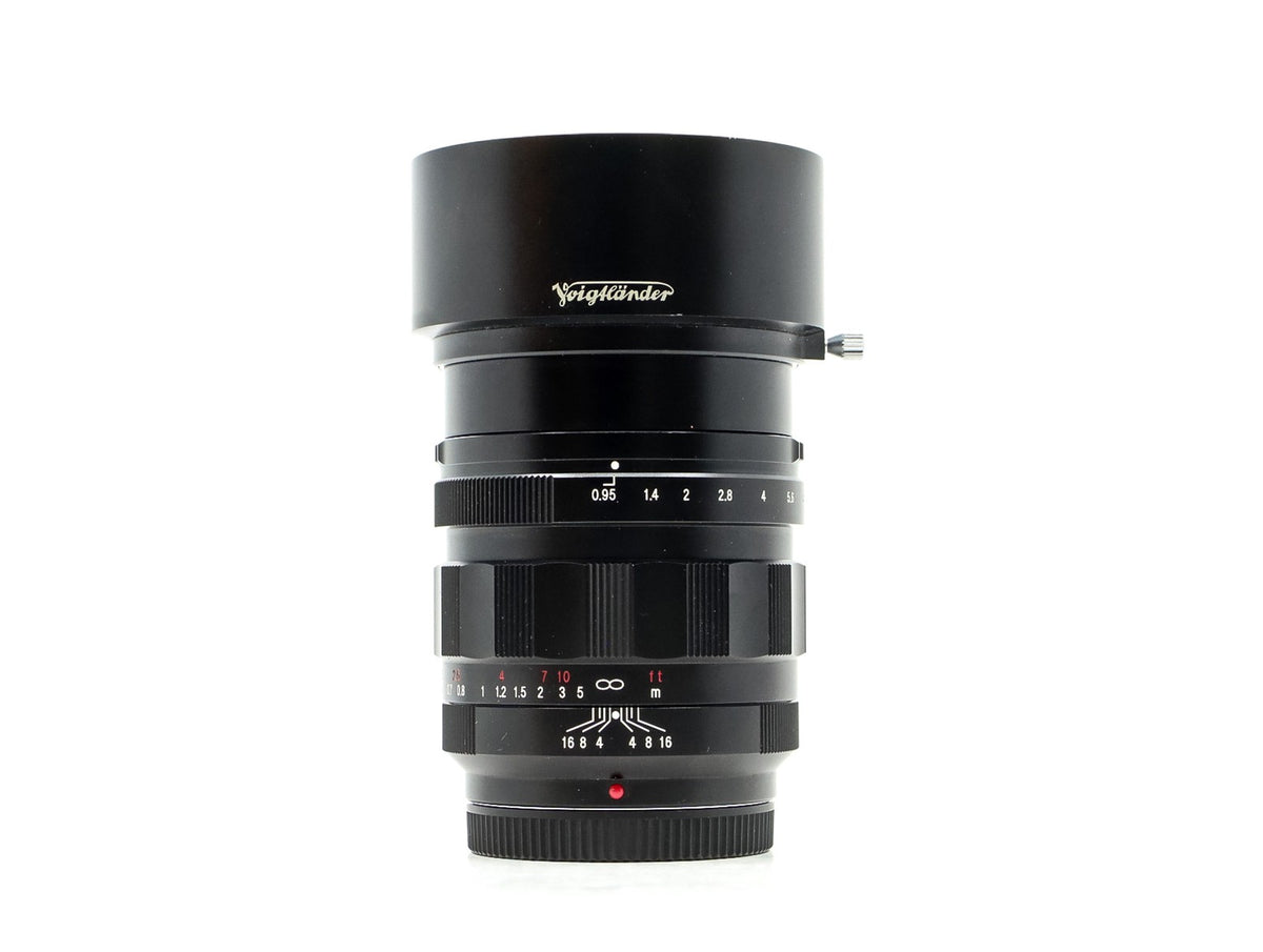 Voigtlander Nokton 42.5mm f/0.95 - Micro Four Thirds Fit · image principale