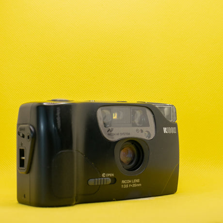 Ricoh FF-9S - Vintage 35mm Compact Analoge Camera