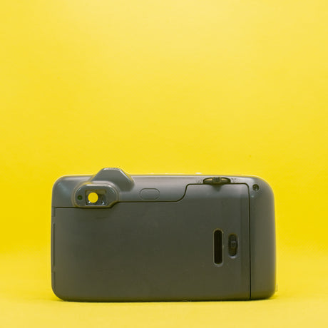 Yashica Zoomate 115 (Version Premium Kyocera)