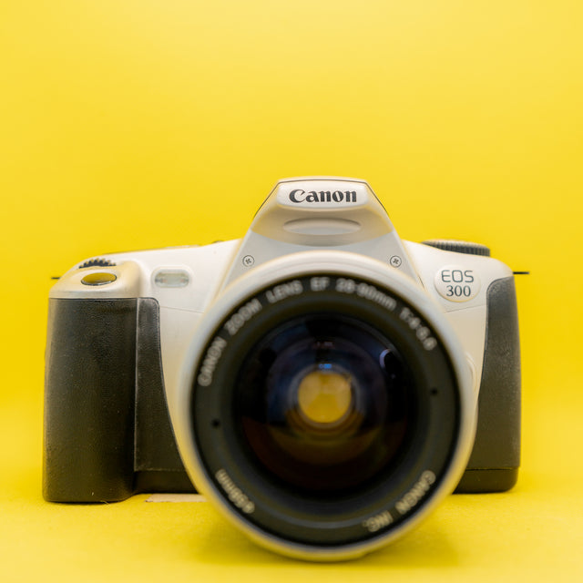 Canon EOS 300 - Cámara Reflex SLR de 35mm Vintage de segunda mano en Camera Market